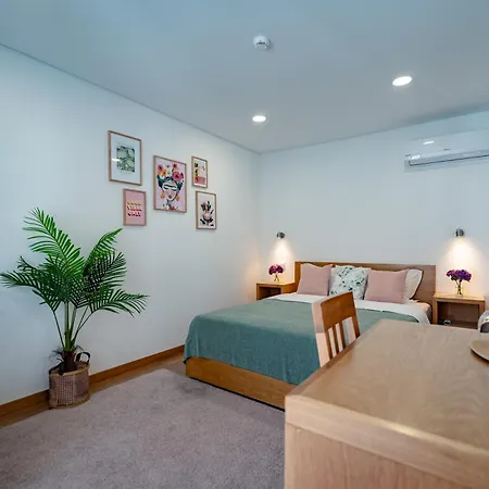 Jasmine Inn *