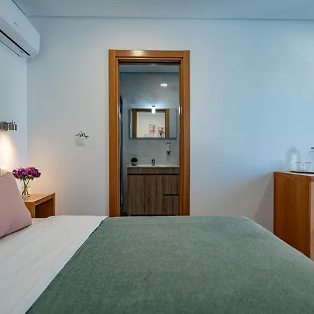 Jasmine Inn *